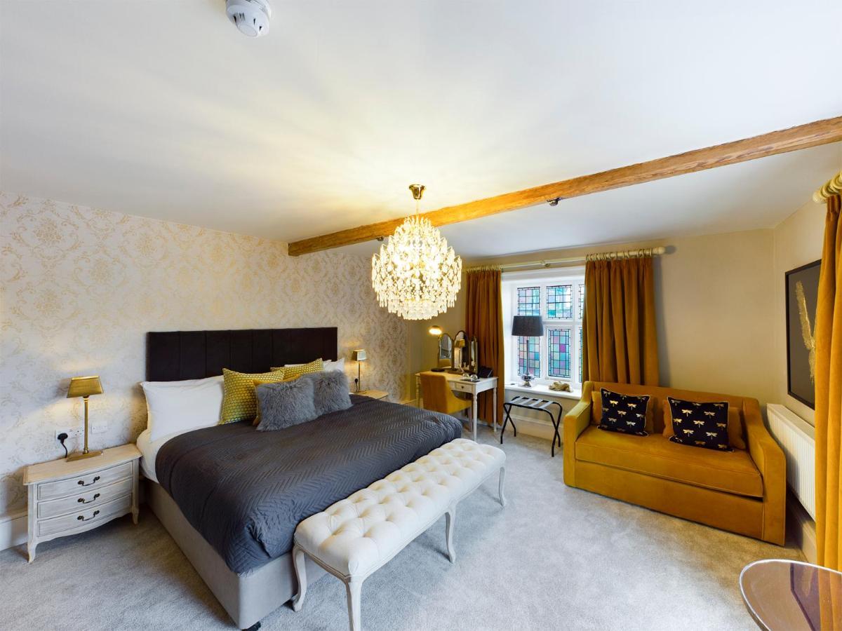 Lion & Swan Hotel Congleton Exterior foto A bedroom at The Old Vicarage Hotel